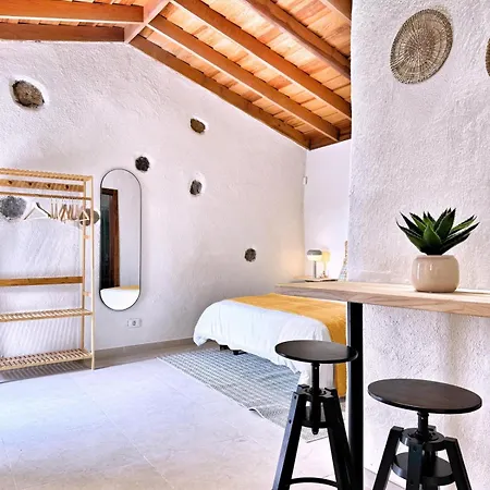 Casas Javier 아데제